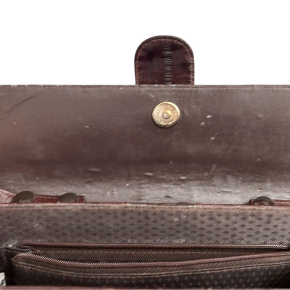 Vintage Deerskin Leather Crossbody Bag with Gold Accent - Picture 3 of 7